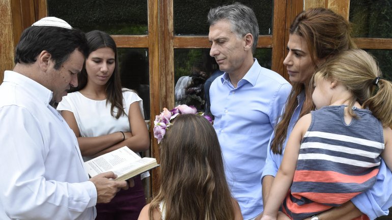 Macri y las hijas de Nisman