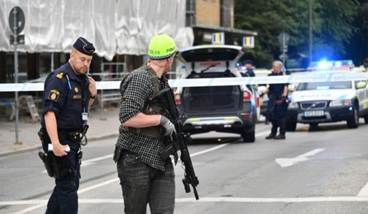 La policía sueca acordonó la zona pero aún se desconoce si el tirador fue capturado o no