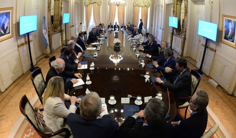 En noviembre, Macri recibió a la mayoría de los gobernadores en la Casa Rosada - INFOBAE