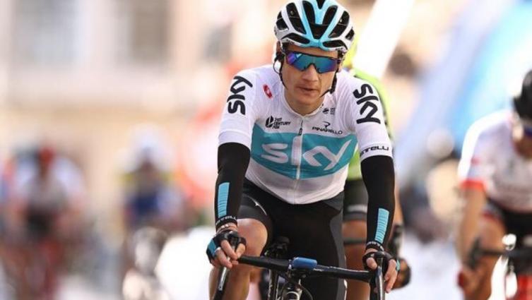 Gianni Moscon, el ciclista suspendido por intentar agredir a un rival en plena carrera. - Clarín