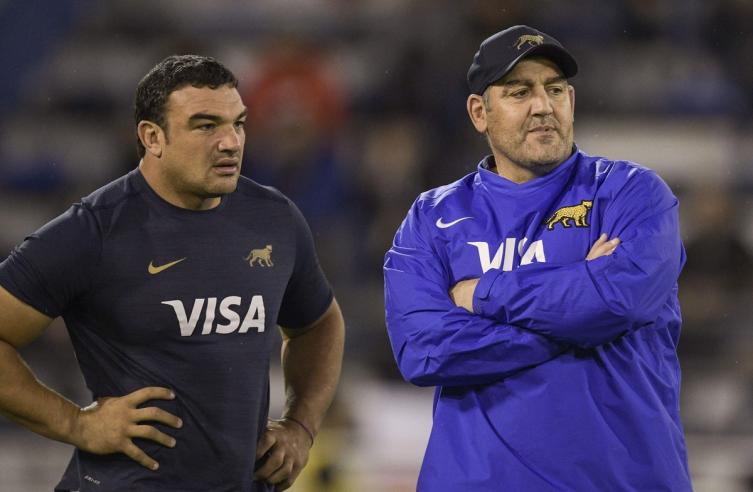 Agustín Creevy, ex capitán, y Mario Ledesma, actual Head Coach de Los Pumas. (Foto:AFP/ Juan Mabromata).