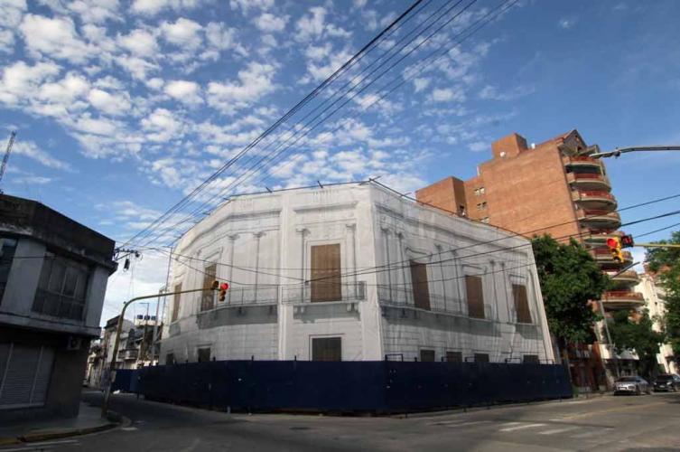 Imponente. La Casa del Brigadier -monumento histórico nacional- comenzaría a ser restaurada en los próximos días. Foto: Pablo Aguirre
