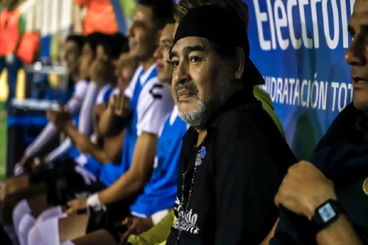 Maradona, de 58 años, llevó a Dorados a dos finales en el torneo de Ascenso MX (Foto: RASHIDE FRIAS / AFP)