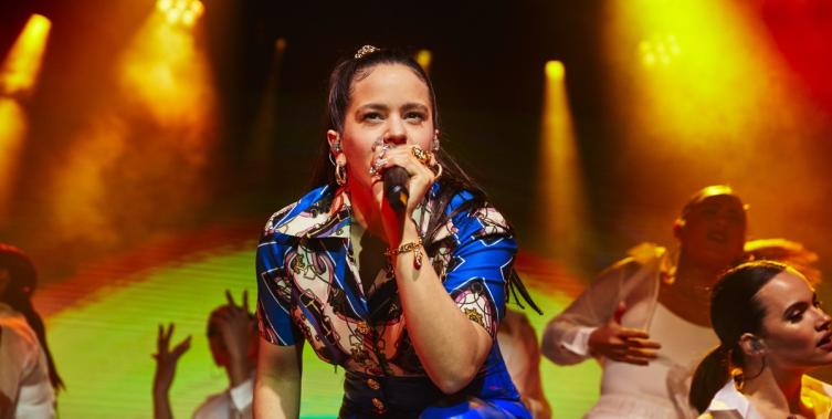 La cantante catalana Rosalía será una de las figuras de los MTV Video Music Awards. Foto: Chad Batka/ The New York Times