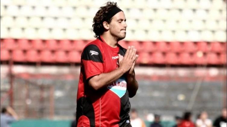 Cristian Fabbiani jugó en 2008 en el club del Parque. - Rosario3