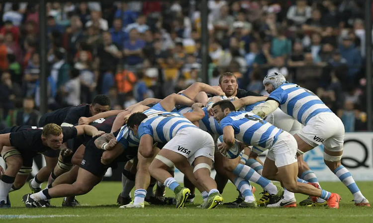 El objetivo de la World Rugby está en que haya menos scrum - LA NACIÓN