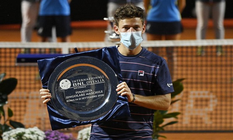 Diego Schwartzman no pudo con Novak Djokovic en la primera final de Masters 1000 de su carrera (REUTERS/Riccardo Antimiani)