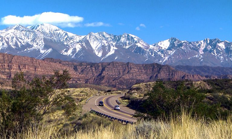 En Mendoza, la misma Cordillera invita a hacer la Ruta Sanmartiniana y cabalgar el cruce de los Andes en Mendoza y en San Juan - infobae