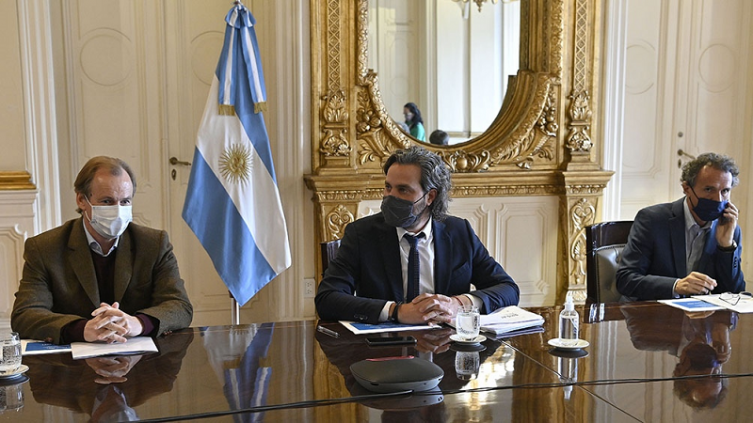 El Jefe de Gabinete Santiago Cafiero encabezó una nueva reunión del comité de crisis permanente para monitorear la bajante histórica del Río Paraná - télam