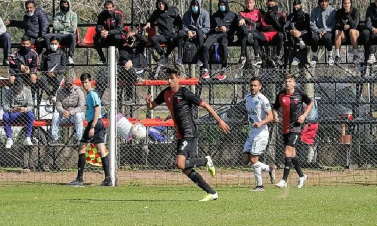 Colón superó 1-0 a Sarmiento y es el único líder en el Torneo de Reserva. - UNO Santa Fe