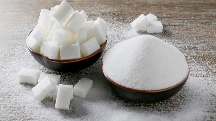 El azúcar está presente en productos impensados como por ejemplo pastas de dientes, pan de molde, salsas y aderezos, entre otros (Reuters)
