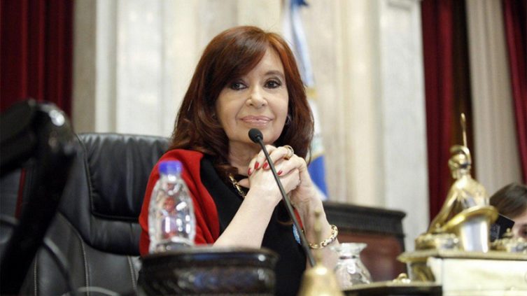 Hotesur: sobreseyeron a la vicepresidenta Cristina Fernández y a sus hijos - télam