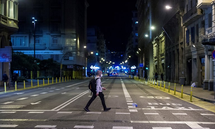 Google dirá qué calles están iluminadas (Foto: EFE/Quique García/Archivo)