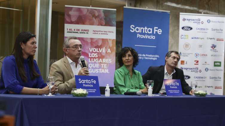 El ministro encabezó el lanzamiento de la mega exposición agroindustrial que se llevó a cabo en la Casa de la Provincia de Santa Fe en la Ciudad Autónoma de Buenos Aires. - GSF