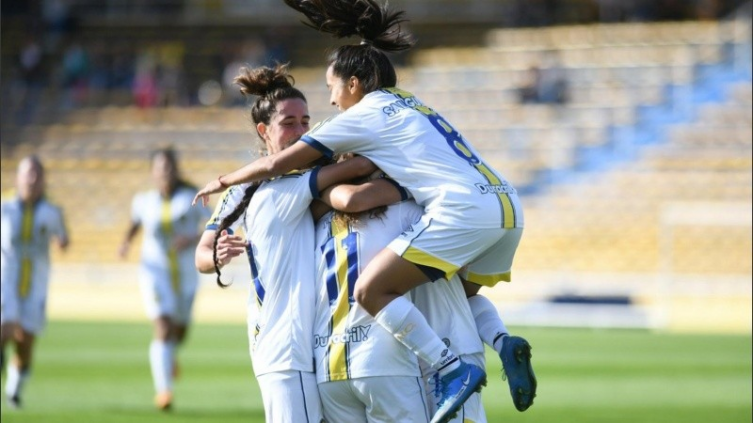 Fútbol femenino: ya clasificado a la Copa Federal, Central se lució y goleó a Excursionistas -  (@CARCfemenino)