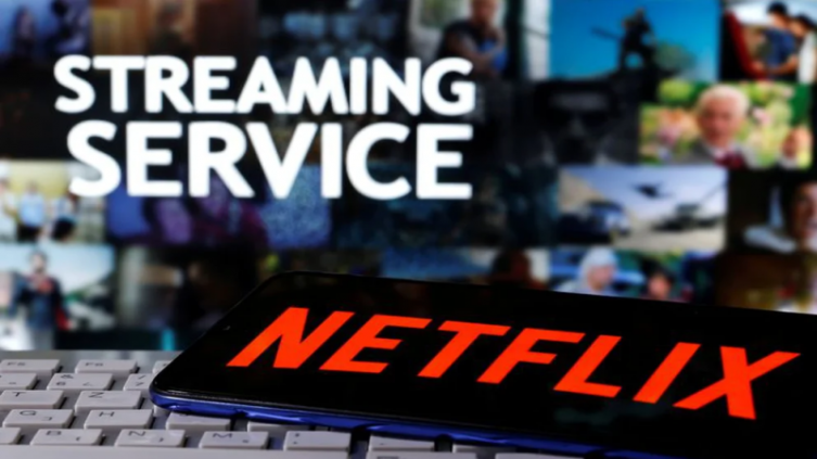 Netflix habilita un nuevo plan económico con anuncios publicitarios - REUTERS/Dado Ruvic