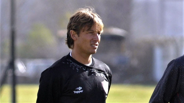 Newell ´s confirmó a Gabriel Heinze como su nuevo entrenador. El ex defensor debutó y se retiró como jugador rojinegro. (archivo FotoBaires)