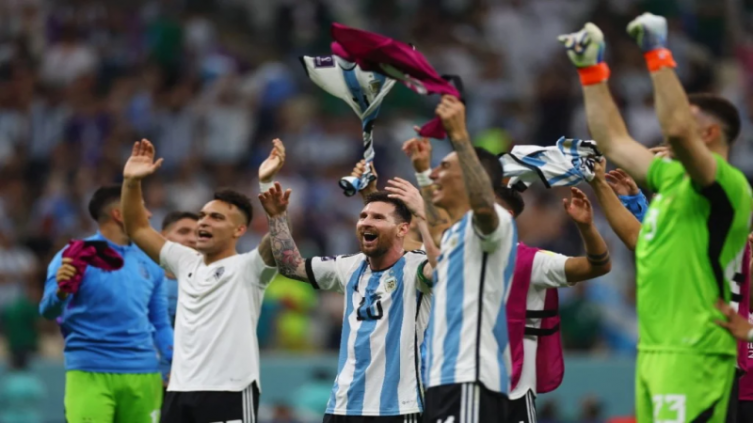 Enterate qué tiene que suceder para que Argentina pase a los octavos de final. - NA-REUTERS/Fabrizio Bensch