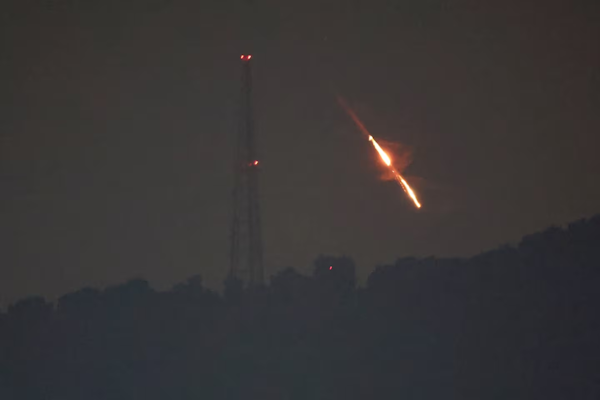 Irán lanzó más de 200 misiles contra Israel (EFE/ Atef Safadi)