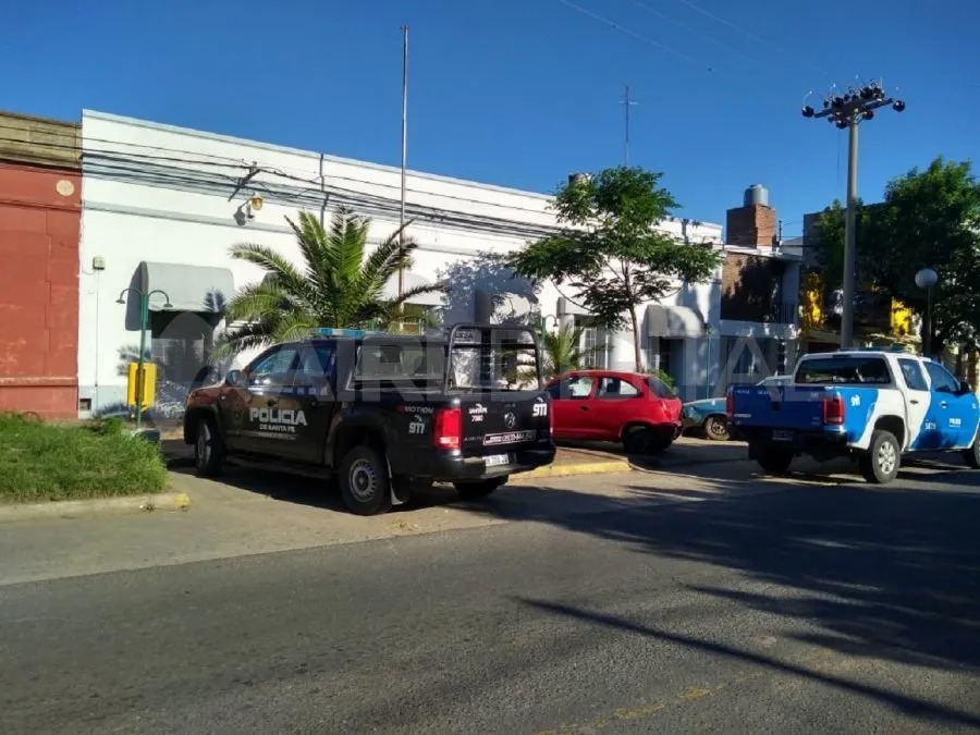 Seis policías fueron detenidos por la muerte de un joven en la Seccional Octava