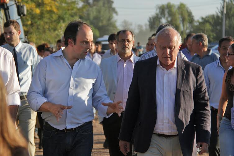 Corral y Lifschitz