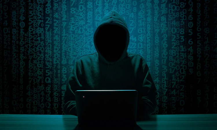 Para evitar ciberestafas, desde ESET recomendaron estar atentos y desconfiar de cualquier cosa que sea demasiado buena para ser verdad. - Infobae