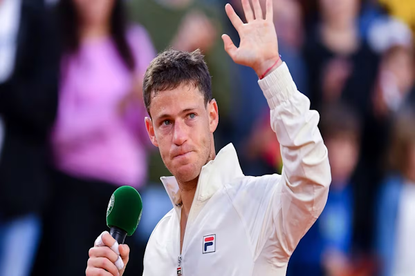 Diego Schwartzman tuvo su “último baile” en Roland Garros y se despidió entre lágrimas ante la ovación del público - Infobae