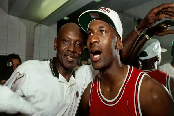 La devastadora noticia que recibió Michael Jordan 30 años después del asesinato de su padre. (Foto: AP Photo/Chicago Tribune, John Bartley, File)