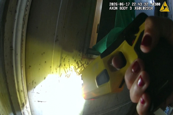 Villa Gobernador Gálvez: utilización de la pistola Taser para evitar que un hombre atentara contra su vida - Prensa GSF