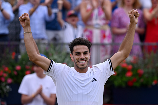 Cerúndolo hizo historia en el césped de Londres: se consagró campeón del ATP 500 de Queen ´s tras vencer a Tommy Paul - Infobae