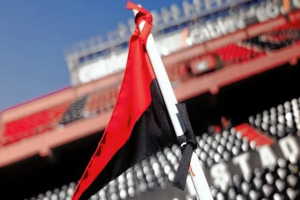 Colón se queda sin equipo de comunicación con la salida de Trescomacatorce. - Prensa Colón