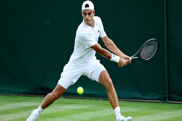 Los argentinos frente al histórico desafío del césped: uno por uno, cómo llegan a Wimbledon (REUTERS/Toby Melville)