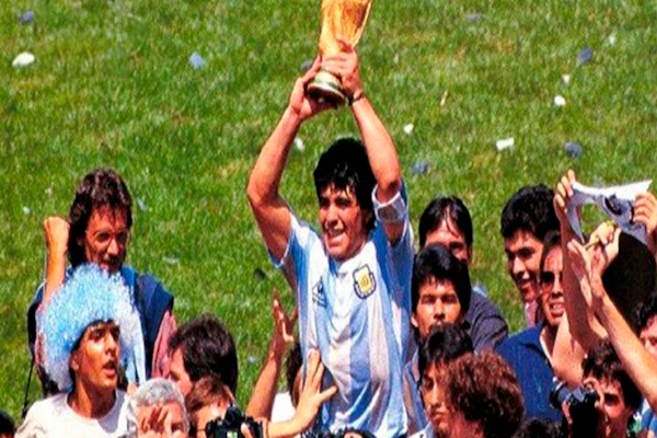 De una cómoda victoria, al sufrimiento del empate inesperado y la gloria final: a 40 años del título mundial en México - Infobae