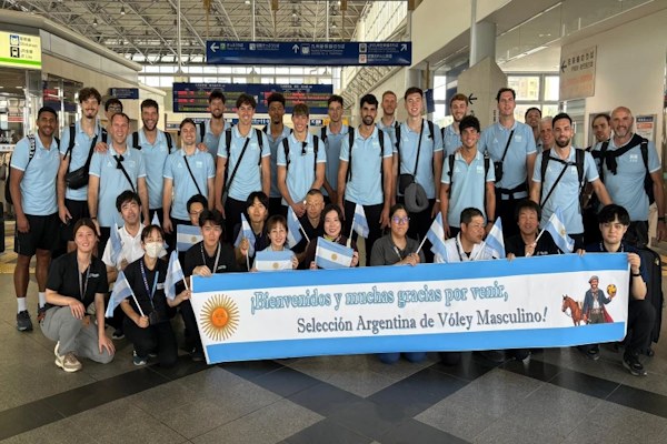 VNL: La Seleccion Argentina llegó a Japón para jugar el tercer weekend. - Foto FEVA.