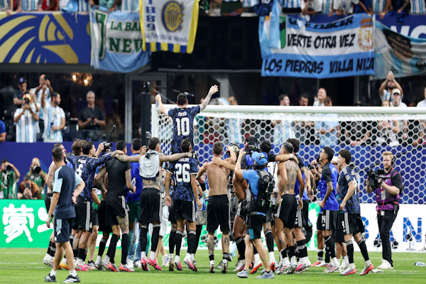 AFA postergó los partidos de lunes y martes por el regreso de la selección argentina del Mundial: la final que deberán reprogramar. - Infobae