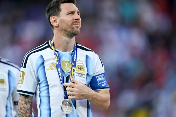 Los cinco jugadores de la Selección argentina nominados para el 11 ideal del Mundial. - Foto: Xinhua/Xiao Yijiu