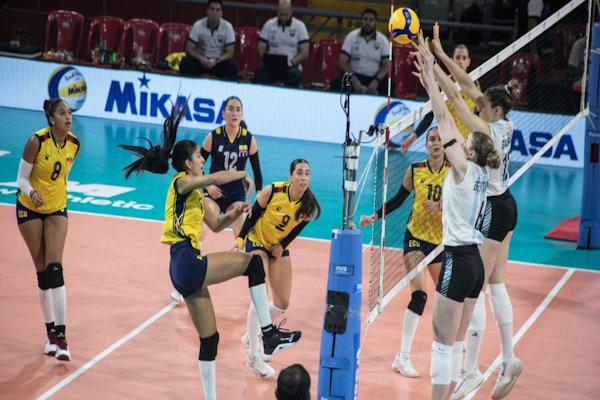 Las Panteras arrancaron con paliza a Ecuador en la Copa Sudamericana. - Foto: FEVA.